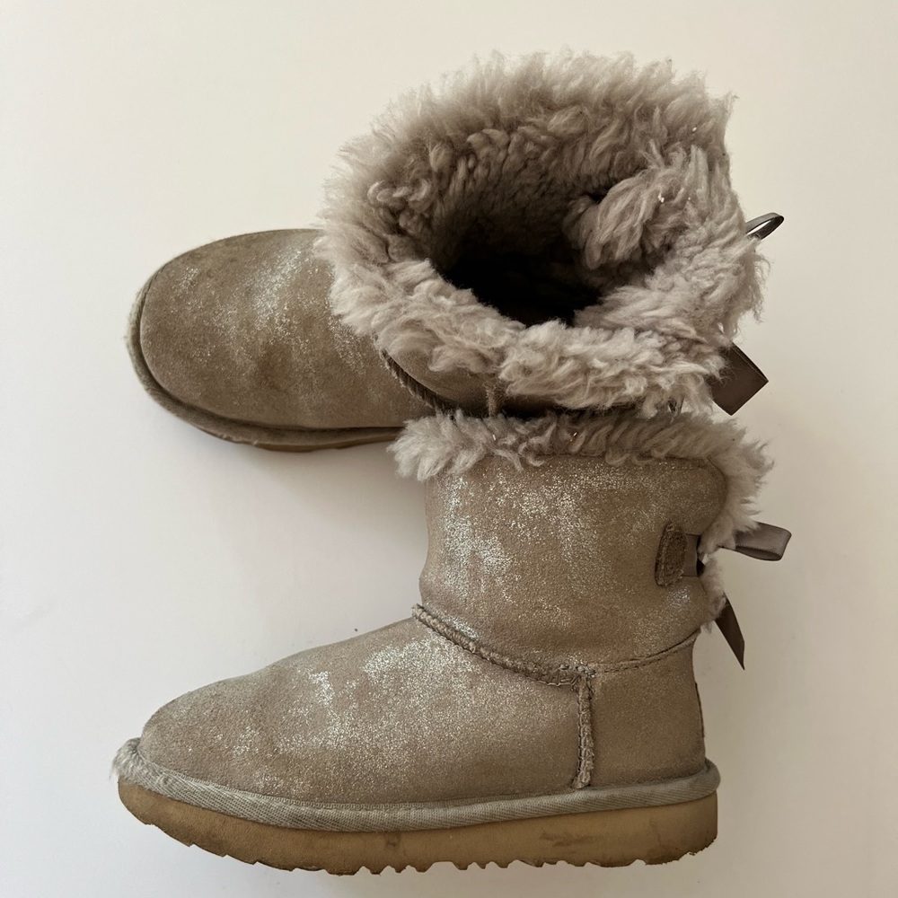 UGG Australia UGG Mini Bailey Bow II Boots Shimmer Goat Gray, size 12